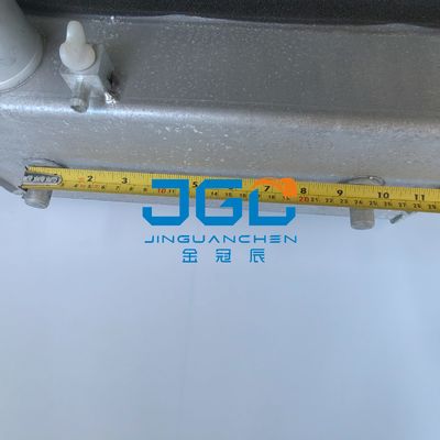 Радиатор танка аксессуаров YT05P00021F1 экскаватора соответствующий для механических частей SK350-8
