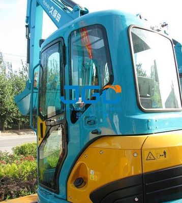 Экскаватор KX155 161 135-3S спереди и сзади вышел и правое лобовое стекло дверей, верхних и низких