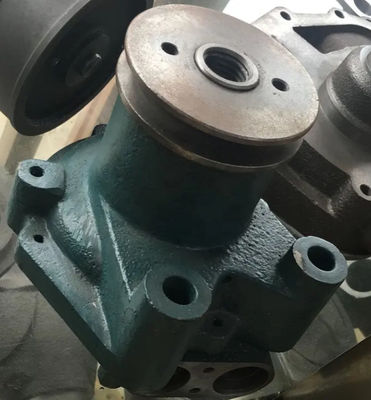 Водяной насос экскаватор Дизельные детали A20C A25C L90D VOE11032643 11032643 VOE11127755 11127755 Моторный водяной насос