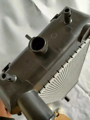 ZAX240-3 ZAX250-3 ZAX260-3 ZAX270-3 ZAX280-3 ZAX360W-3 Радиатор экскаватора 4650355