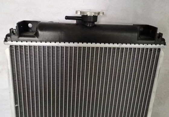 Радиатор для резервуара воды Assy RA221-42300 Для экскаватора Kubota U15 U17 U15-3 U17-3